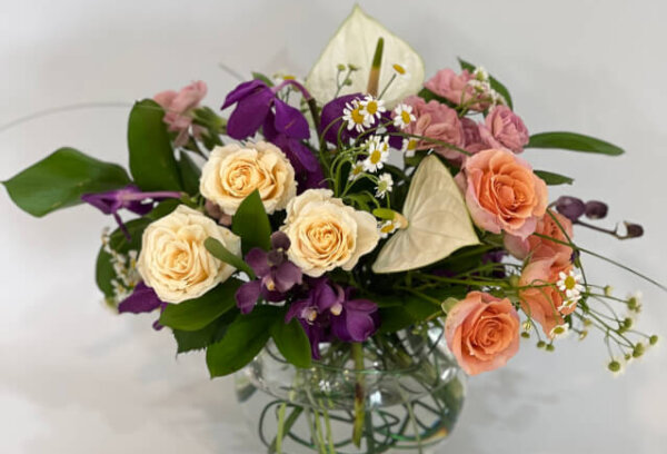ワイヤーの花留めで作るホリゾンタルスタイル応用 Horizontal style with a wire kenzan