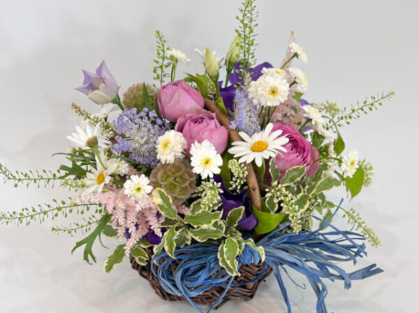 母の日の田園風アレンジ〜季節の花で〜